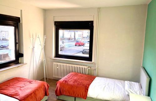 Buchholz House | Amazing entire Apartment, U79&S1, Messe, Airport, Hbf, 6-Seen-Platte