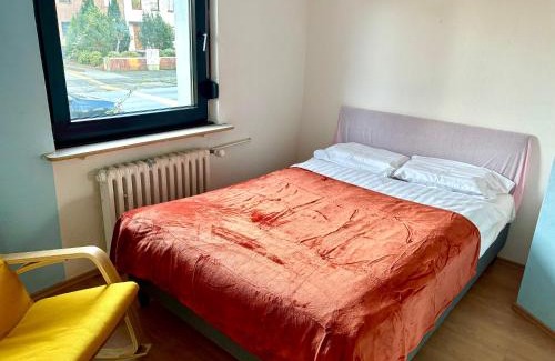 Buchholz House | Amazing entire Apartment, U79&S1, Messe, Airport, Hbf, 6-Seen-Platte