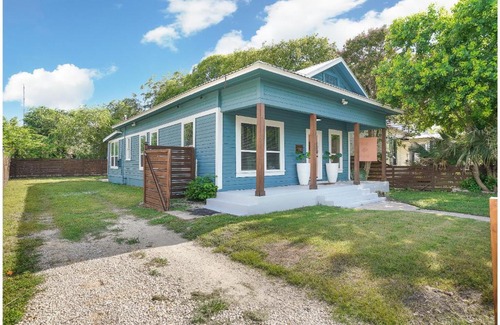 Eastside Promise Neighborhood House | Amazing Fully Fenced Home Only 5 Mins from Downtown