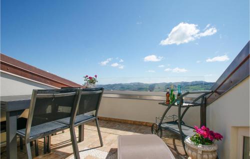 Tavullia House | Amazing Home In Belvedere Fogliense