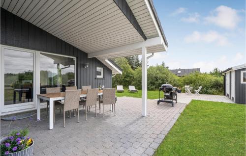 Tranum House | Amazing Home In Brovst With Kitchen