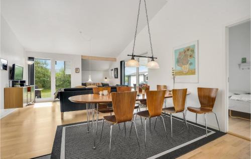 Tranum House | Amazing Home In Brovst With Kitchen