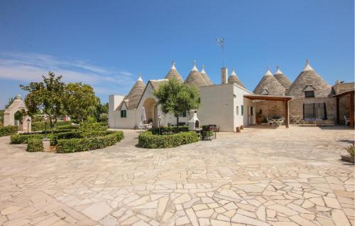 Specchiaruzzo House | Amazing Home In Cisternino