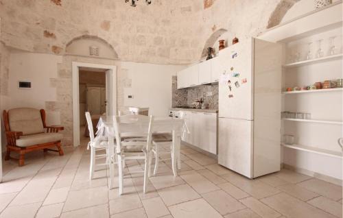 Specchiaruzzo House | Amazing Home In Cisternino