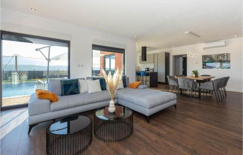 Krusvar House | Amazing Home In Dicmo With Kitchen