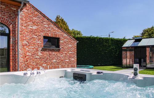 Woumen House | Amazing Home In Diksmuide With Wifi