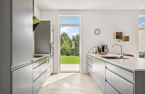 Egsmark Strand House | Amazing home in Ebeltoft with WiFi