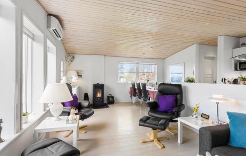 Bøjden House | Amazing Home In Faaborg With Wifi