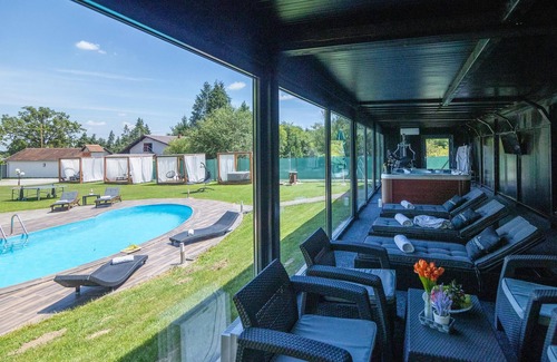 Fericanci House | Amazing home in Fericanci with sauna