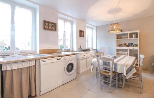 Fontaine-le-Dun House | Amazing Home In Fontaine Le Dun
