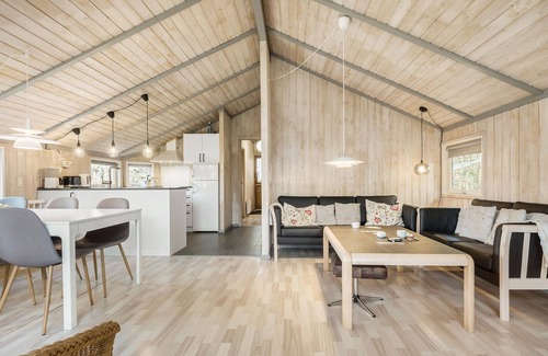Follenslev House | Amazing home in Føllenslev with sauna