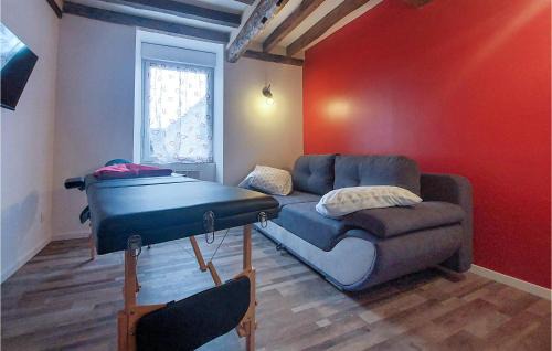 Neuilly-le-Vendin House | Amazing Home In Neuilly Le Vendin