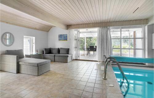 Fjellerup Strand House | Amazing Home In Glesborg With Sauna