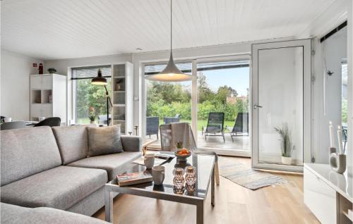 Hojslev House | Amazing Home In Højslev With Kitchen