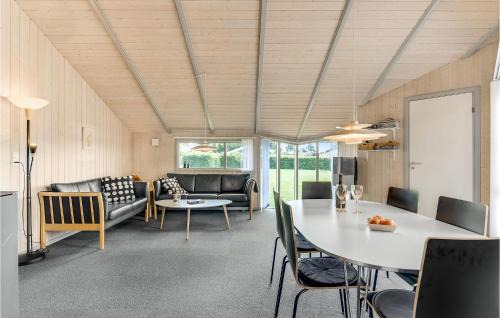 Flovt Strand House | Amazing Home In Haderslev With Sauna