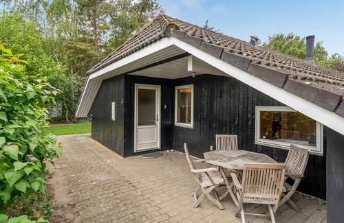 Ristinge House | Amazing home in Humble with sauna
