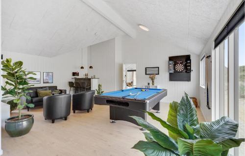 Bjerregard Strand House | Amazing Home In Hvide Sande With Sauna