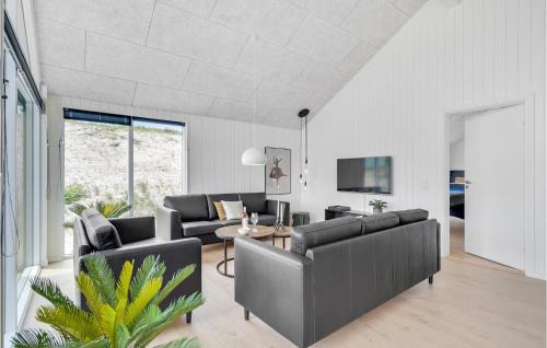 Bjerregard Strand House | Amazing Home In Hvide Sande With Sauna