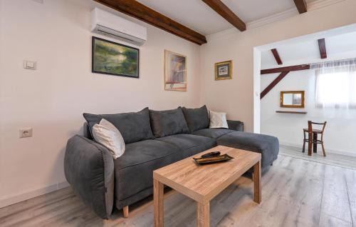 Jalzabet House | Amazing Home In Jalzabet With Wifi