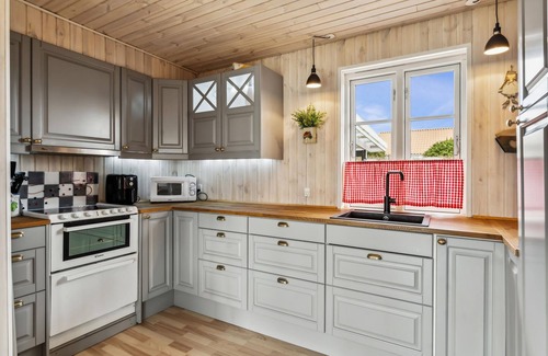 Horsens House | Amazing home in Juelsminde with WiFi
