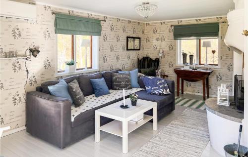 Kopmannebro House | Amazing Home In Köpmannebro With Wifi