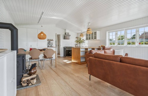 Knebel House | Amazing home in Knebel with WiFi
