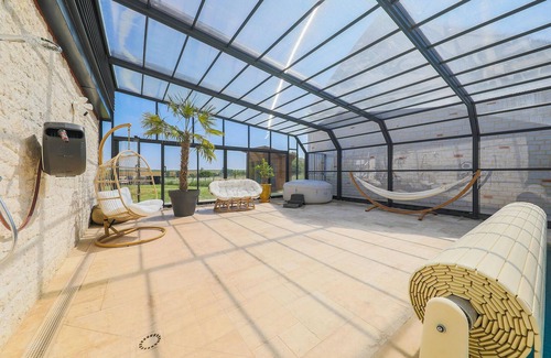 Leglantiers House | Amazing home in Léglantiers with sauna