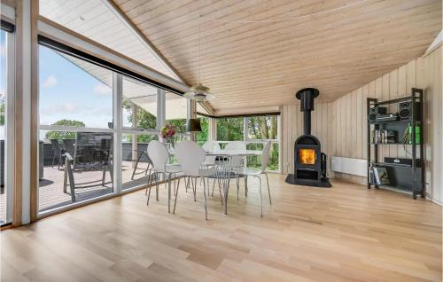 Tranbjerg J House | Amazing Home In Mårslet With Wifi