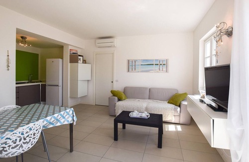 Magliolo House | Amazing home in Magliolo with sauna