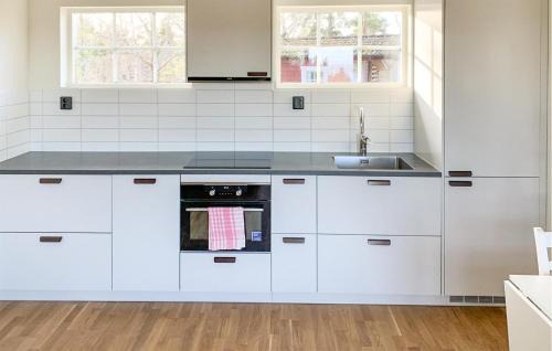Mariefred House | Amazing Home In Mariefred With Kitchen