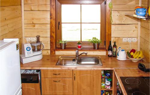 gmina Bedzino House | Amazing Home In Mscice With Wifi