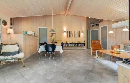 Jegum House | Amazing Home In Oksbøl With Wifi