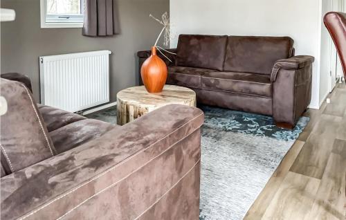 Oosterwolde House | Amazing Home In Oosterwolde With Wifi