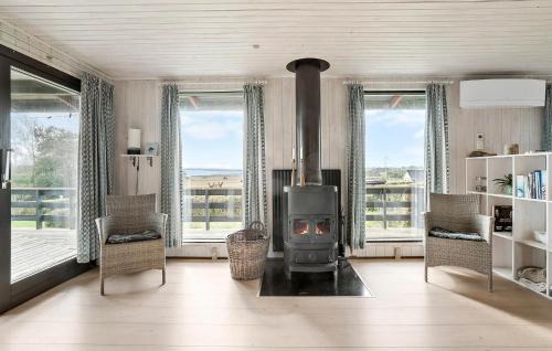 Ronbjerg House | Amazing Home In Øster Assels With Wifi