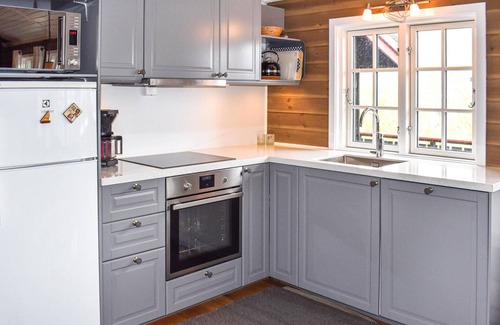 yer House | Amazing home in øyer with kitchen