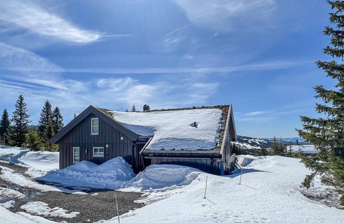 yer House | Amazing home in øyer with sauna