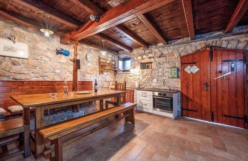 Zagorje House | Amazing home in Plomin with WiFi