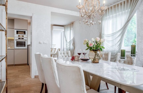 Praznica House | Amazing home in Praznica with sauna