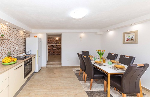 Labin House | Amazing home in Prgomet with WiFi