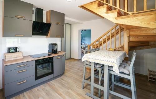 Faszcze House | Amazing Home In Ryn With Wifi