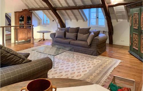 Sarrazac House | Amazing Home In Sarrazac With Wifi