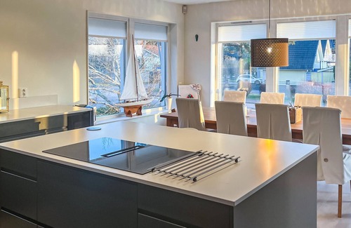 Vastra Frolunda House | Amazing home in Västra Frölunda