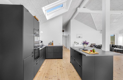 Frolunde House | Amazing home in Slagelse with kitchen