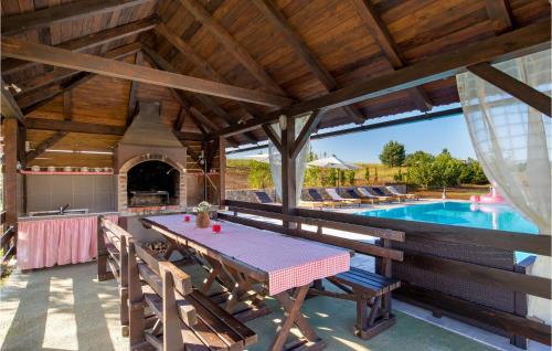 Slunj House | Amazing Home In Slunj With Wifi