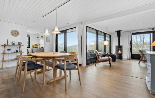 Lihme House | Amazing Home In Spøttrup With Wifi