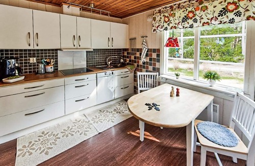 Svenljunga House | Amazing home in Svenljunga with WiFi