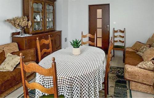 gmina Boguty-Pianki House | Amazing Home In Trynisze Moszewo