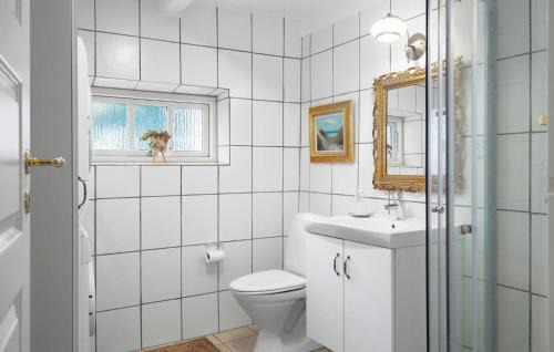 Vedersø House | Amazing Home In Ulfborg With Kitchen