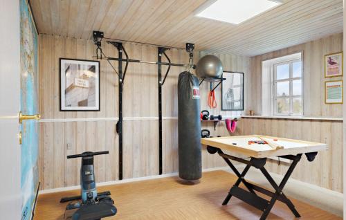 Vedersø House | Amazing Home In Ulfborg With Kitchen