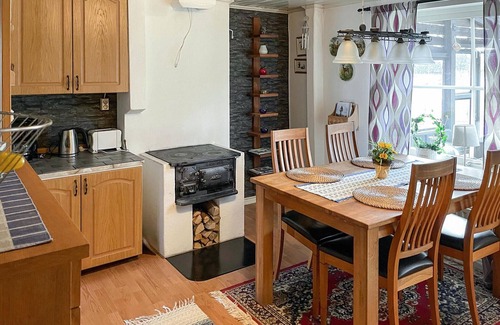 Vase House | Amazing home in Väse with kitchen